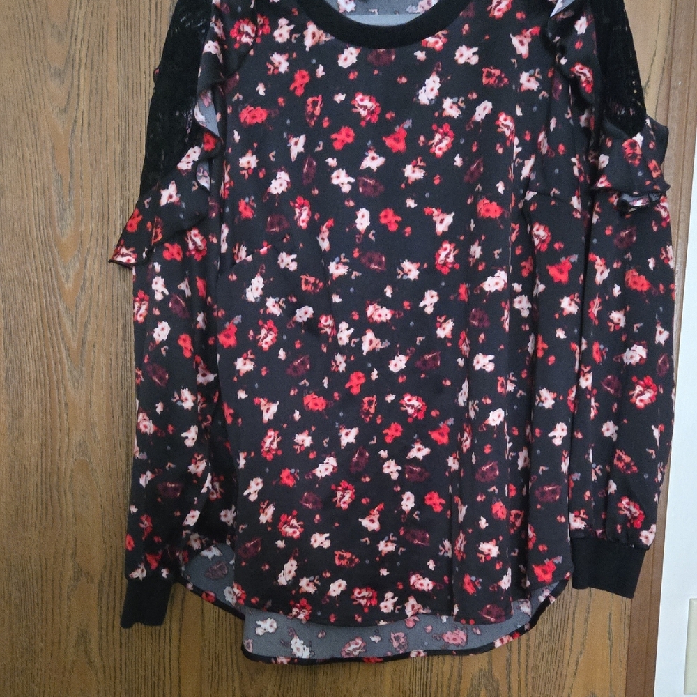 Floral Cold Shoulder Top - Black and Red